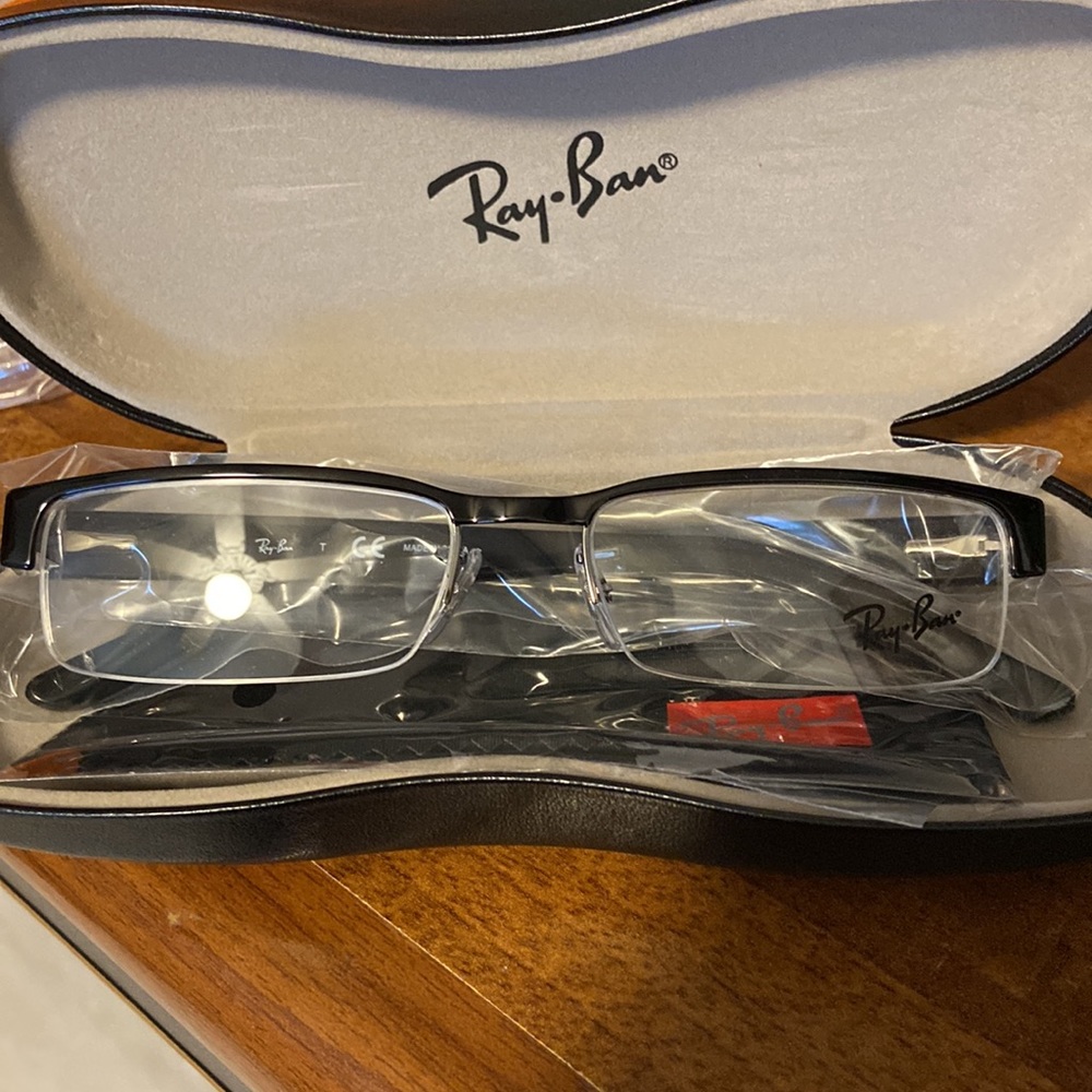 Ray-Ban glasses FRAMES ONLY - never used; get your lenses inserted. Gun meta…